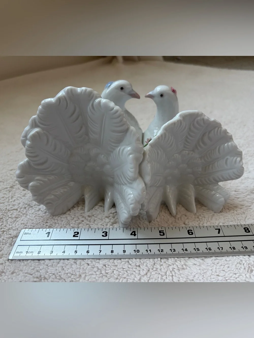 Lladró Kissing Doves with Flowers #6359 Fine Porcelain